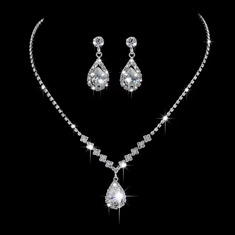 collier pour femme avec pendentif et boucle d'oreille
