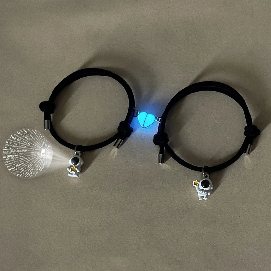 Bracelet Couple Projection Astronaute – Message secret lumineux